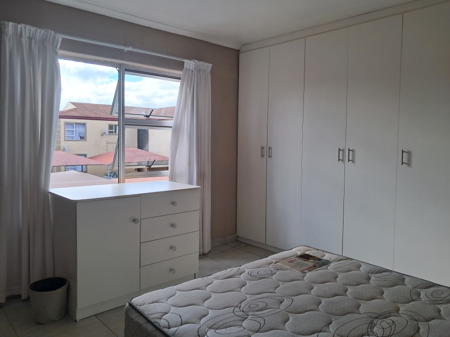 To Let 3 Bedroom Property for Rent in Wavecrest Eastern Cape